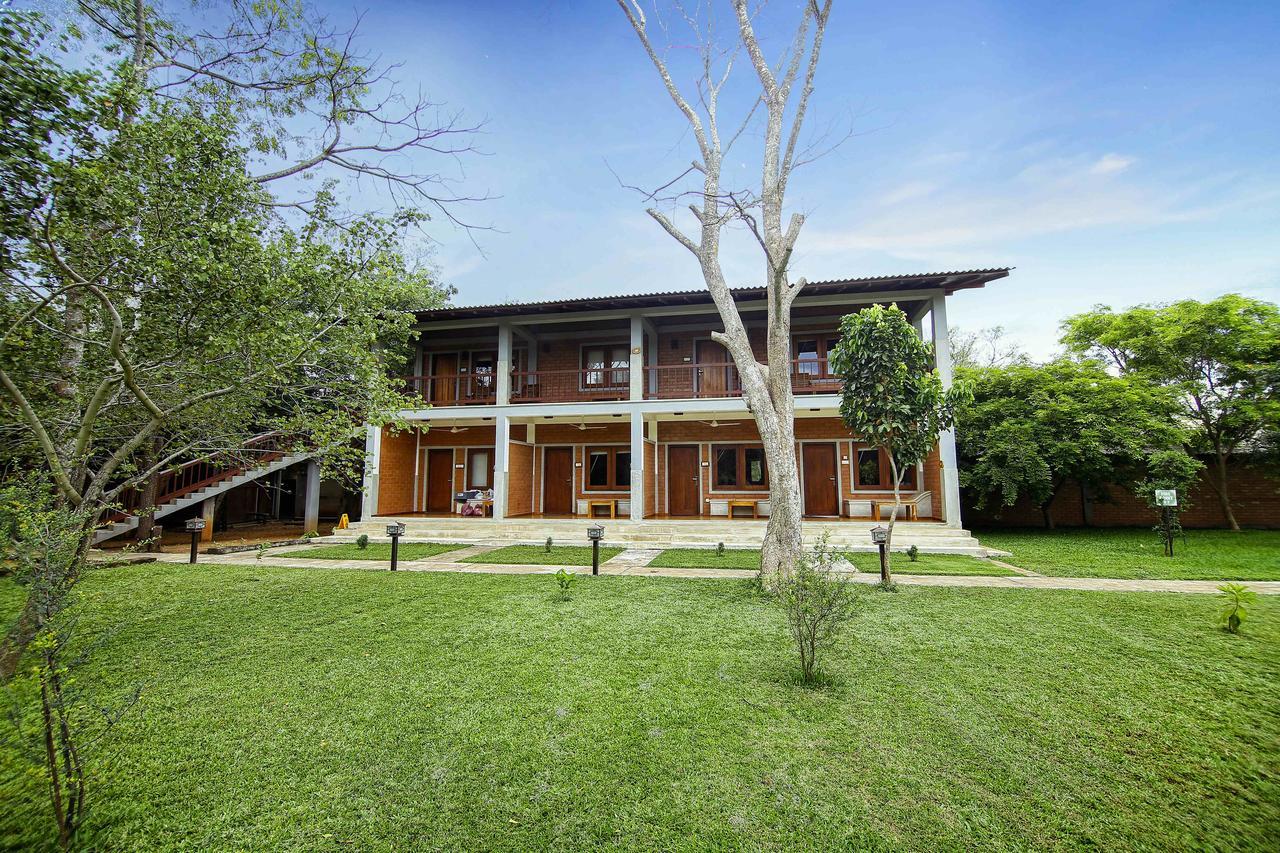 Elephas Resort & Spa Sigiriya Exterior photo