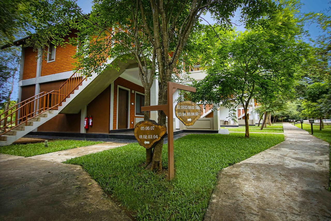 Elephas Resort & Spa Sigiriya Exterior photo