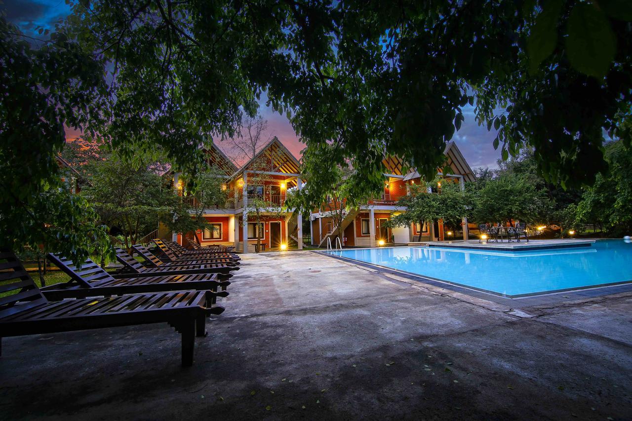 Elephas Resort & Spa Sigiriya Exterior photo